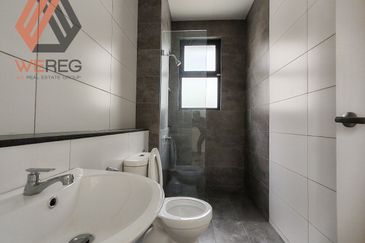 Lucent Residence @ twentyfive.7