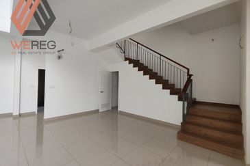 Lucent Residence @ twentyfive.7