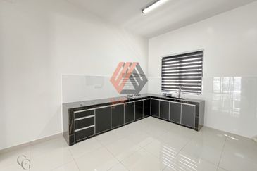 Robin @ Bandar Rimbayu