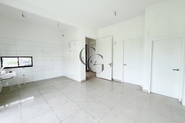 Lucent Residence @ twentyfive.7