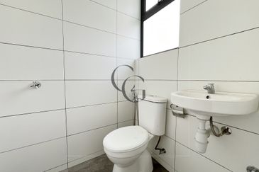 Lucent Residence @ twentyfive.7