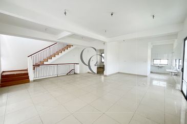 Lucent Residence @ twentyfive.7