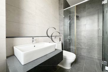 Lucent Residence @ twentyfive.7