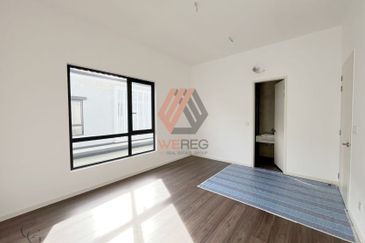 Freesia Residences @ Tropicana Aman