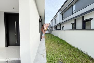 Freesia Residences @ Tropicana Aman