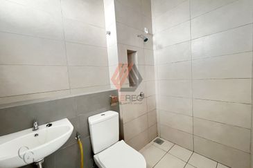 Robin @ Bandar Rimbayu