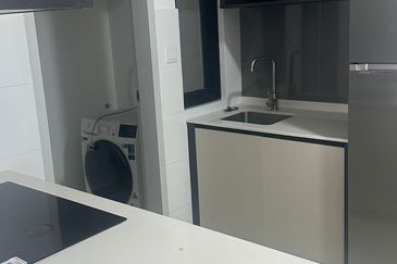 Amber Residence @ twentyfive.7