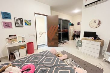 Scarlet @ Bandar Rimbayu