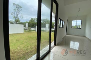 Sencilia @ Eco Sanctuary