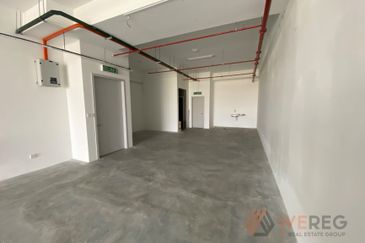 Quayside Shoppes, Amber Residence