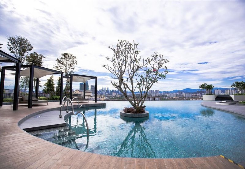 28 Boulevard (28 BLVD)