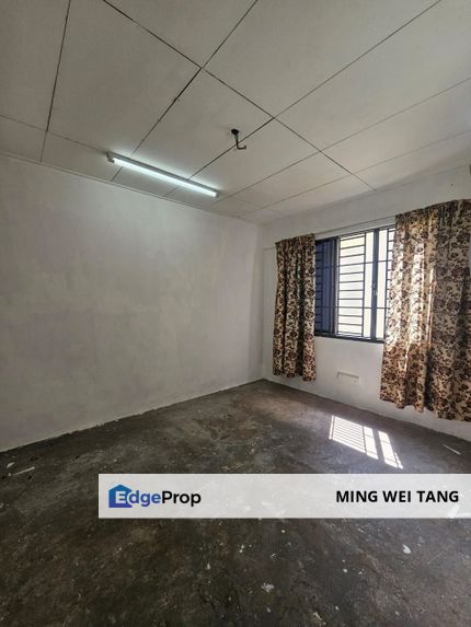 Sri Orkid Flat 3 Bedroom 2 Bathroom for Sale, Johor, Johor Bahru