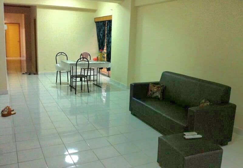 Dwi Mahkota Condominium