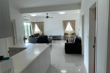 Ujana Executive Apartment