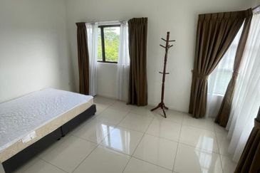 Ujana Executive Apartment