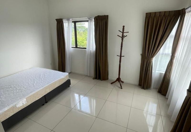 Ujana Executive Apartment