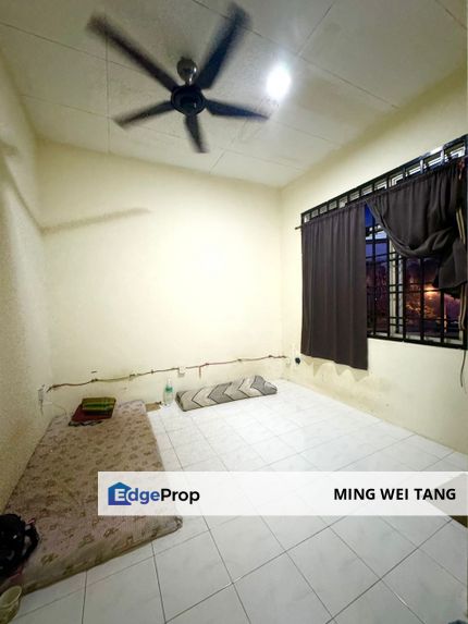 Selesa Jaya Shop Apartments 3 Bedroom 2 Bathroom for Sale, Johor, Skudai