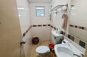 Bistari Impian Apartment @ Larkin