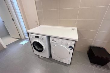 Emerald Bay @ Puteri harbour