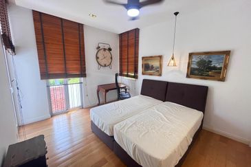 Emerald Bay @ Puteri harbour