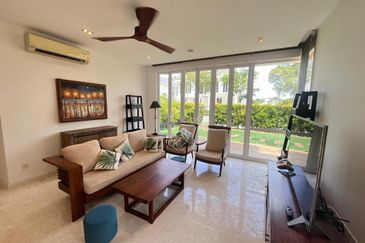 Emerald Bay @ Puteri harbour