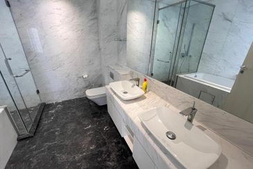 Emerald Bay @ Puteri harbour