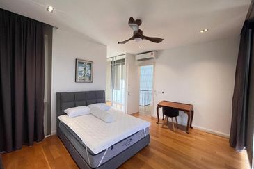 Emerald Bay @ Puteri harbour