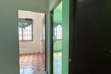 Taman Pulai Utama Flat