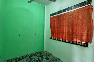 Taman Pulai Utama Flat