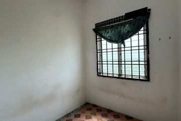 Taman Pulai Utama Flat