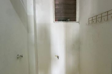 Taman Pulai Utama Flat