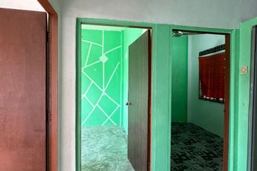 Taman Pulai Utama Flat