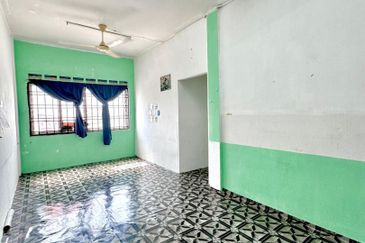 Taman Pulai Utama Flat