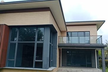 Forest City Golf Resort, Gelang Petah