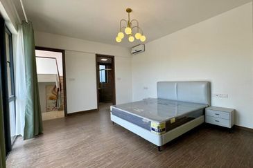 Forest City Golf Resort, Gelang Petah