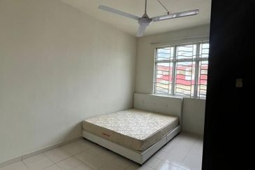 Villa Krystal, Bandar Selesa Jaya