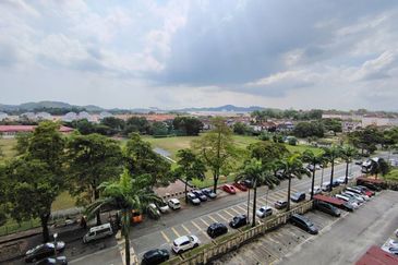 Villa Krystal, Bandar Selesa Jaya