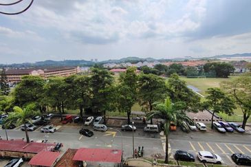 Villa Krystal, Bandar Selesa Jaya