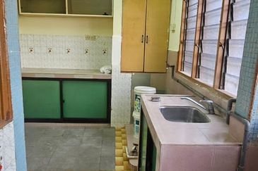 Flat Taman Ungku Tun Aminah