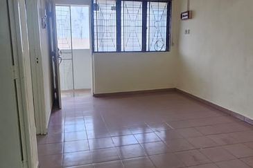 Flat Taman Ungku Tun Aminah