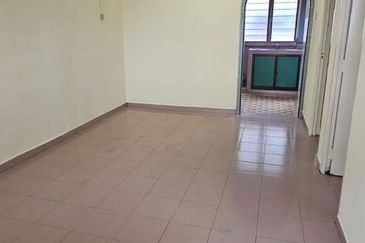 Flat Taman Ungku Tun Aminah