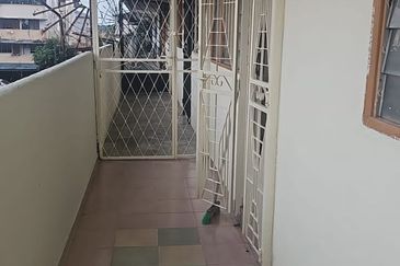 Flat Taman Ungku Tun Aminah