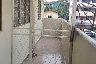 Flat Taman Ungku Tun Aminah