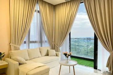 D\'Pristine @ Medini