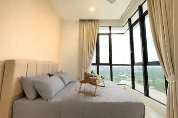 D\'Pristine @ Medini