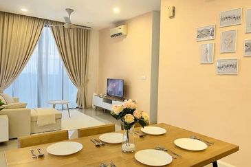 D\'Pristine @ Medini