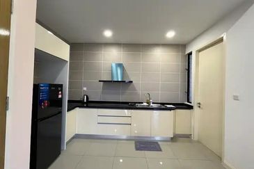 D\'Pristine @ Medini