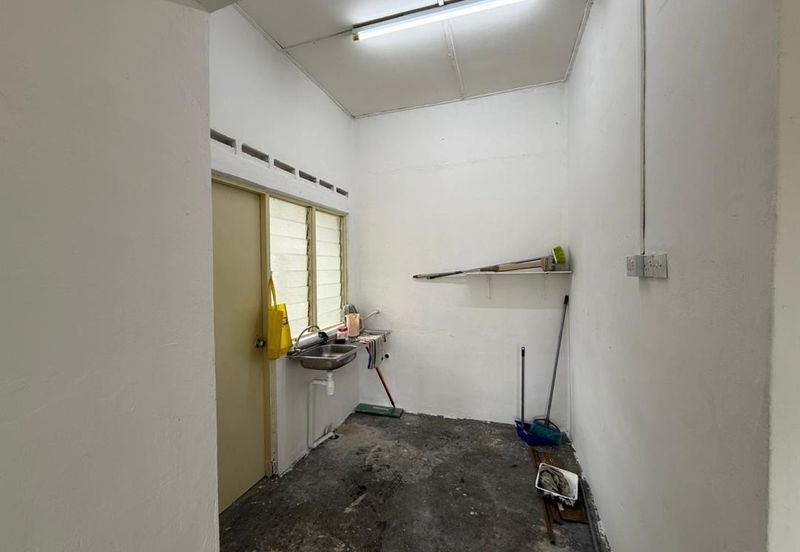 Taman Pulai Utama Flat