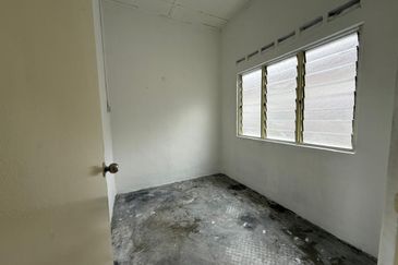 Taman Pulai Utama Flat