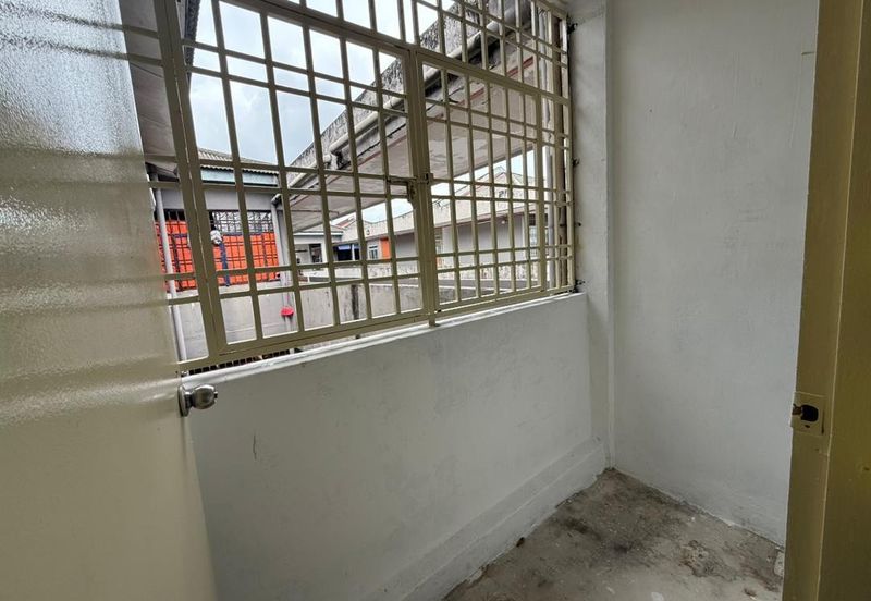 Taman Pulai Utama Flat